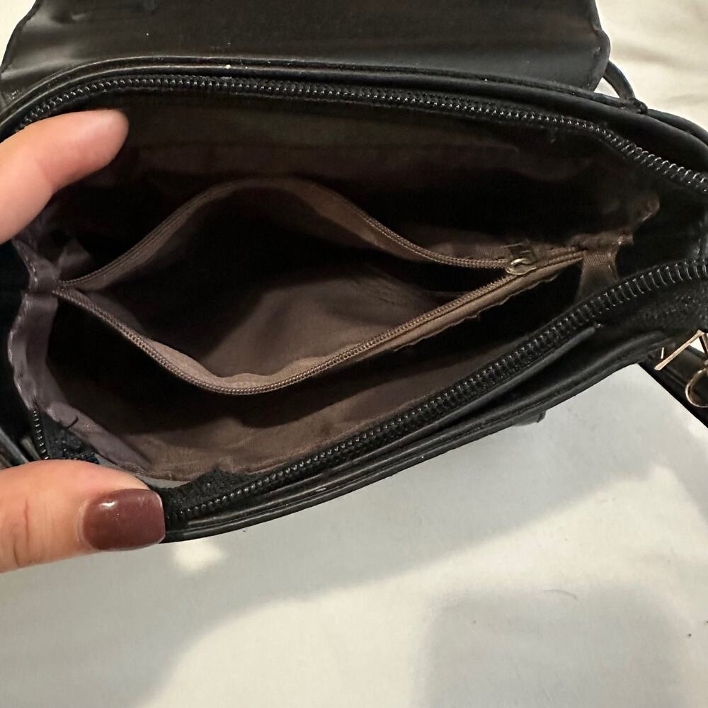 Shoulder Bag - Picture 3 of 4